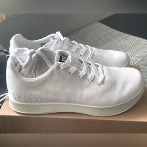 No Bull size 9 white/ivory canvas trainer